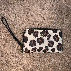 Leopard Tory Burch wallet / wristlet